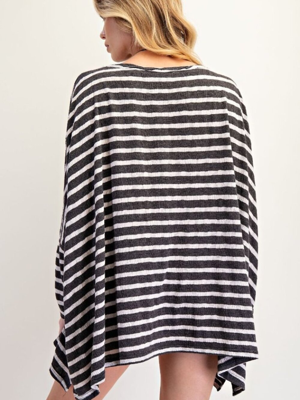 Easel Oversize Stripe Top - Picture 2 of 4